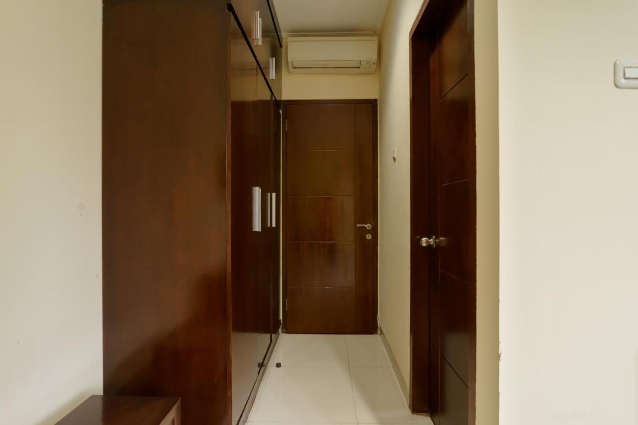 Dago Suites Syariah Cikarang Mitra Reddoorz Bekasi Exterior photo